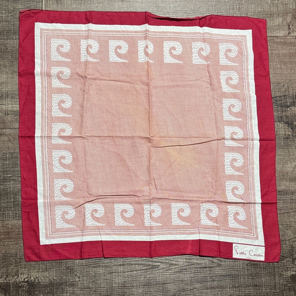 Vintage Pierre Cardin Red and White Decorative 🧣
